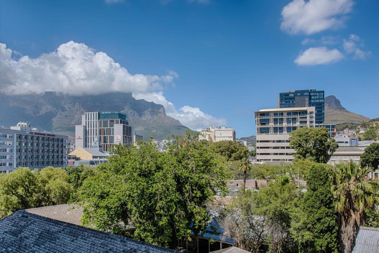 Table Mountain View, 4 Sleeper *